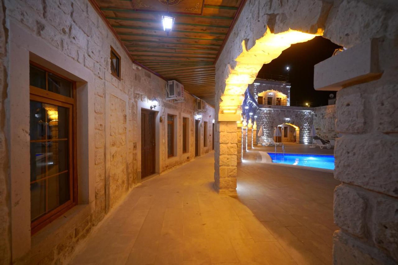 Cave Отель